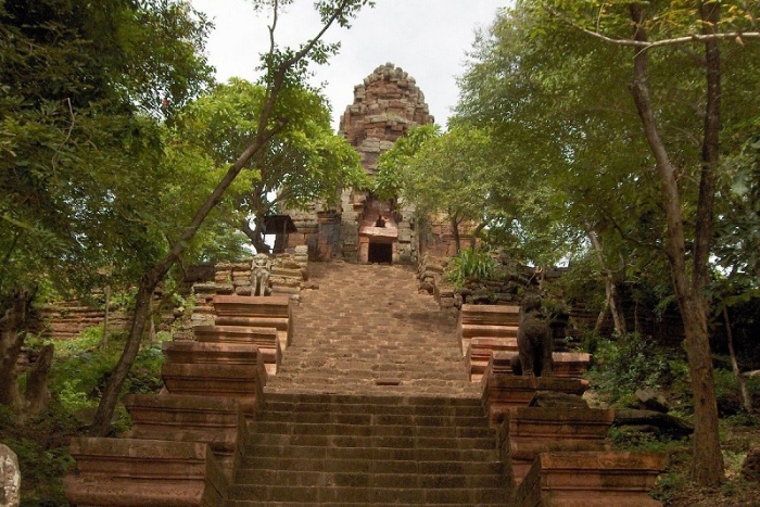 Temple Phnom Banan