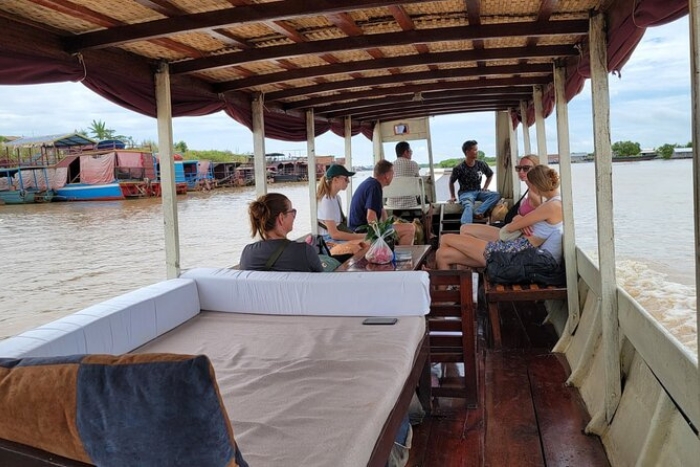 Immersion locale: explorer les rivières du Cambodge en bateau