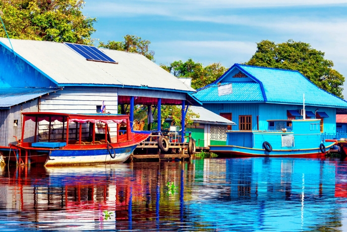 Le Tonlé Sap, le plus grand lac d'eau douce du Sud-Est asiatique, est incontournable au Cambodge en décembre