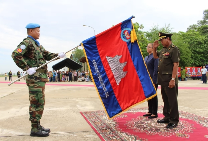 Le drapeau représente la force et la valeur de l'armée cambodgienne