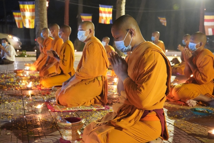 Le Visak Bochea, célébré au Cambodge en mai, est une journée d'une importance capitale dans le calendrier bouddhiste cambodgien