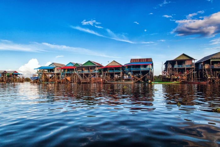 Lac de Tonle Sap donne une expérience unique au Cambodge en novembre