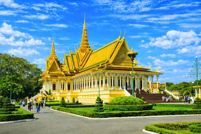 Le Palais Royal de Phnom Penh - Symbole culturel d’une destination soleil pas chère au Cambodge en mars