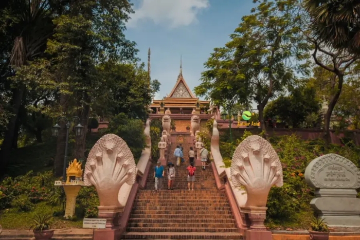 Découverte du Wat Phnom – Activité culturelle incontournable pour un séminaire MICE
