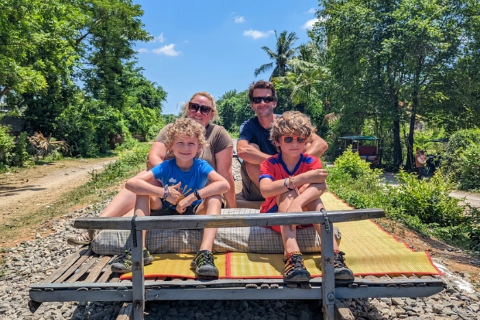 Le train en bambou, une expérience très prisée par les enfants