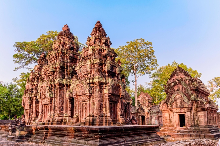 Temple de Banteay Srei, célèbre pour ses sculptures en grès rose du 10e siècle