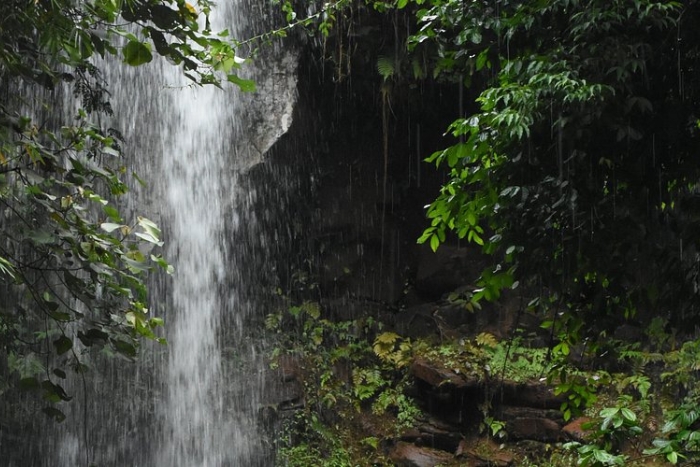 Cascade de Dak Dam