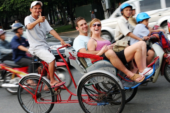 Comment se déplacer à Phnom Penh ? Le cyclo est un choix romantique