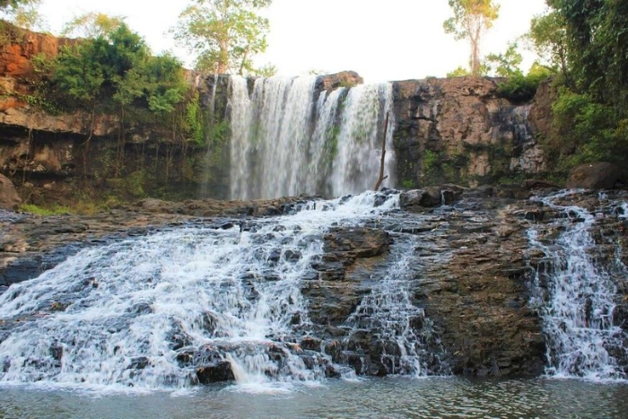 Que faire au Cambodge ? Visiter la cascade de Bousra, &agrave; Mondolkiri