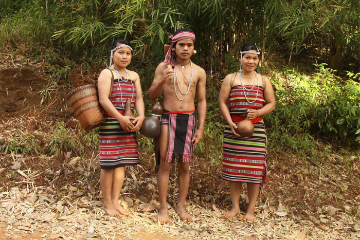 Visiter les villages des minorités ethniques - une des choses à faire à Ratanakiri