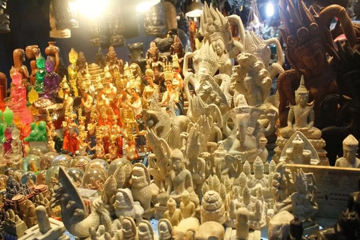 Reproductions de sculptures à Siem Reap