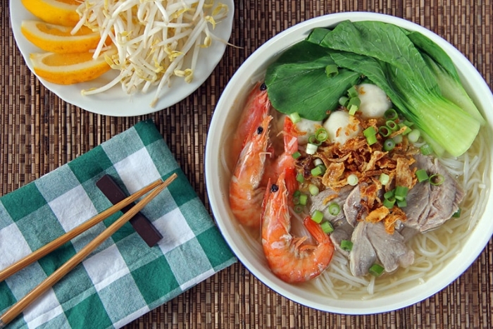 Kuy Teav (soupe de nouilles cambodgienne)