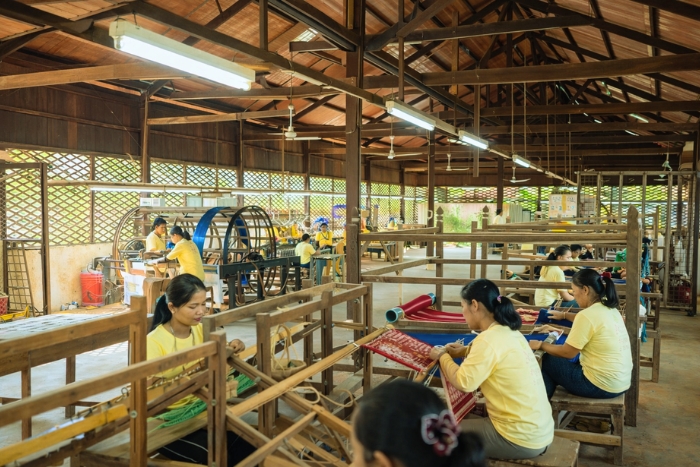 Rencontre avec les artisans de la soie à Siem Reap