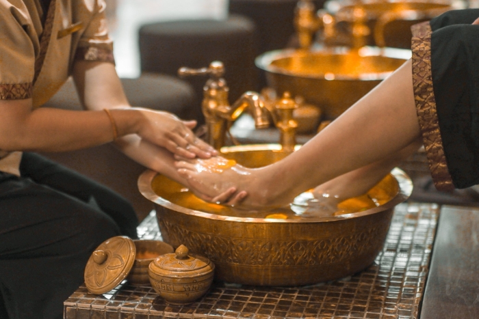 Massage des pieds à Siem Reap après une journée de marche