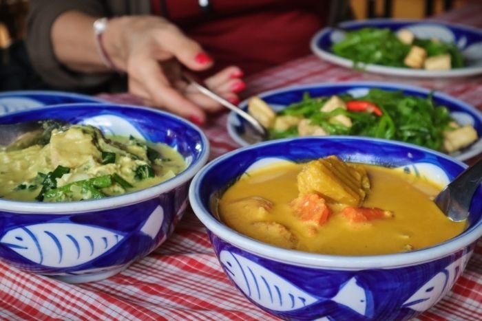 Un repas familial pr&eacute;par&eacute; avec les produit de la ferme