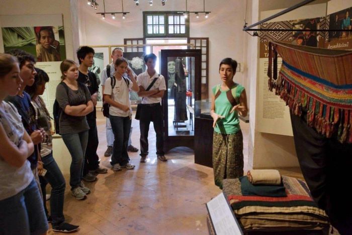 Explorez le Centre des Arts traditionnels et de l'ethnologie, une étape clé de votre itinéraire Luang Prabang 2 jours