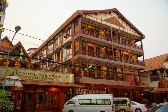 Profitez de l'emplacement central du Chanthapanya Hotel à Vientiane