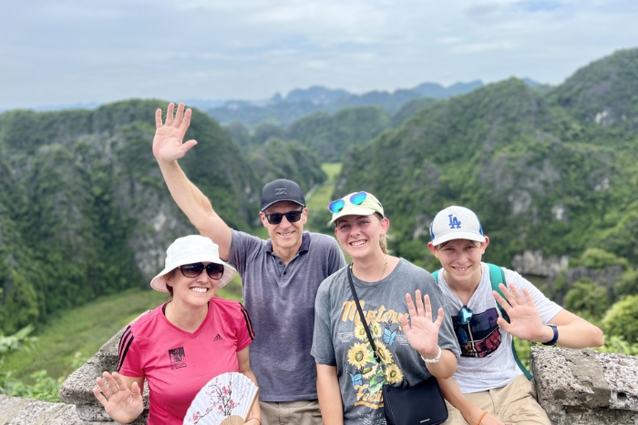 Conquérir la grotte de Mua lors de votre voyage de 21 jours Laos Vietnam Cambodge