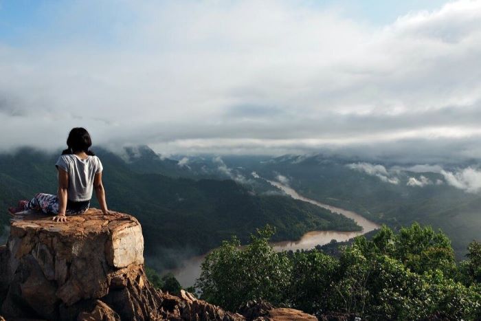 Pha Katai Viewpoint : Des vues à couper le souffle mettant en valeur la beauté du Centre du Laos