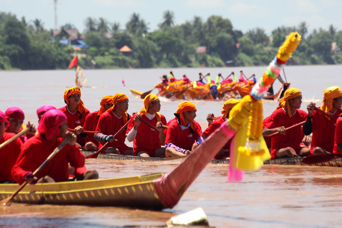 Boun Suang Heua - Le festival des courses de bateaux