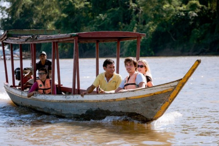 Comment se déplacer à Champasak Laos ? En Bateau