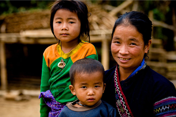 La langue Khmu avec la langue spéciale du Laos