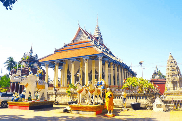 Visiter la pagode Damrei Sor - une des plus belles pagodes du Cambodge