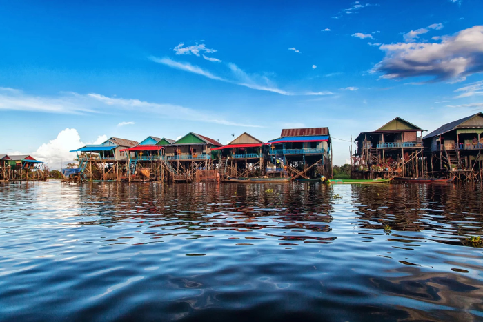 Où aller au Cambodge? Explorer le lac Tonlé Sap pour admirer des paysages romantiques