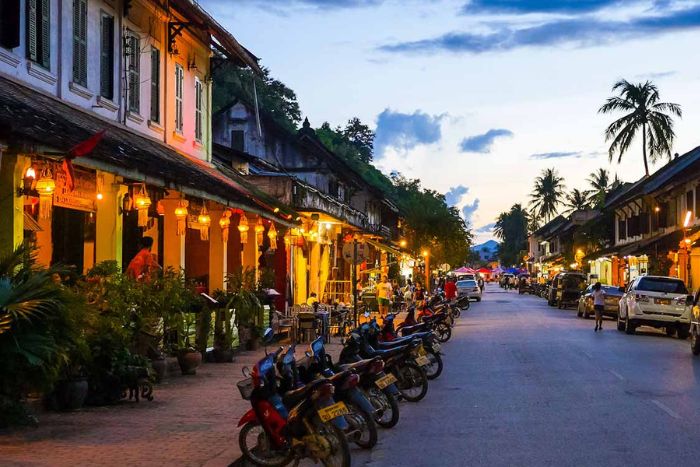 Explorez la ville animée de Luang Prabang