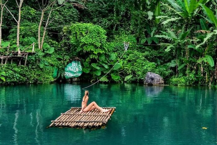 Vang Vieng est l’un des lieux les plus prisés par les femmes voyageant seules