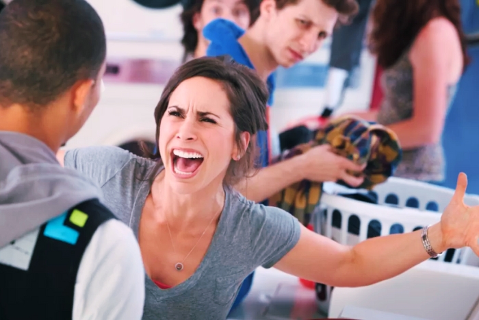 Rester calme sans élever la voix