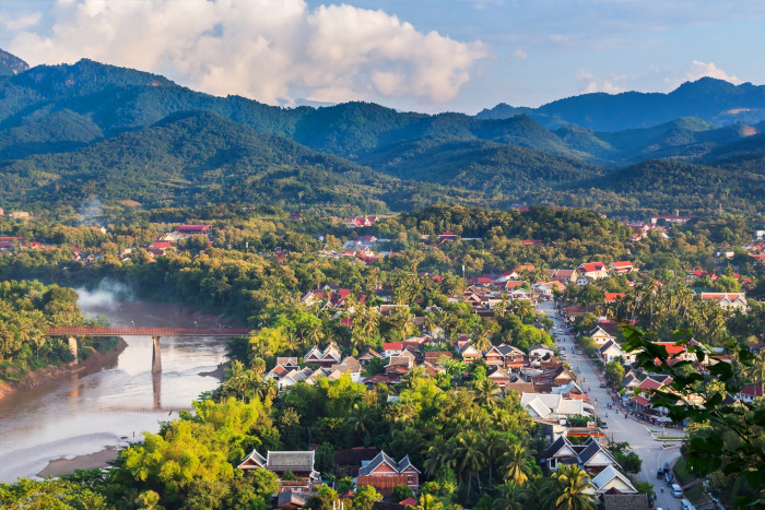 La saison sèche de Luang Prabang est idéale pour explorer la ville avec un climat agréable et ensoleillé