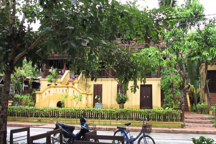 Un jour de pluie à Luang Prabang révèle une ambiance paisible et unique