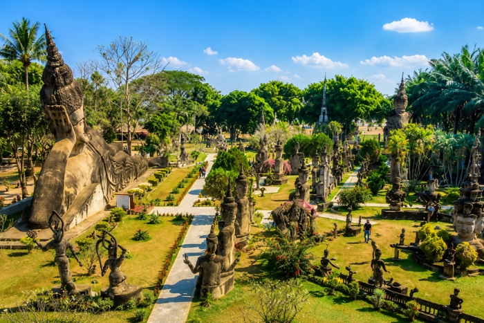 Visite du parc de Xieng Khuan lors d'un circuit de luxe au Laos 2 semaines