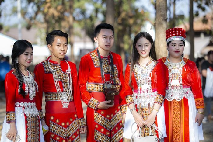 Les Hmong à la fete Noj Peb Caug au Laos en décembre