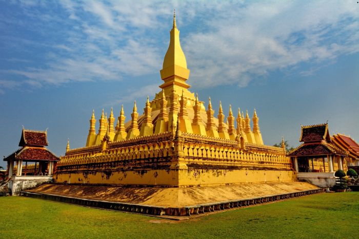 Que voir au Laos en décembre ? Pha That Luang à Vientiane