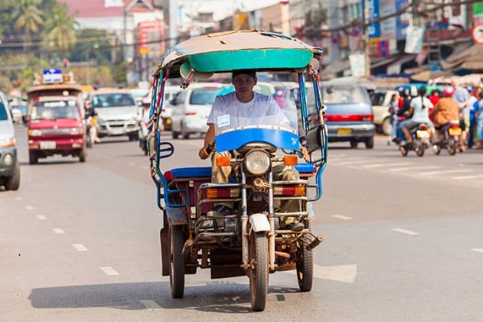 Le Laos punit strictement les cas de conduite en état d'ébriété, y compris les conducteurs étrangers