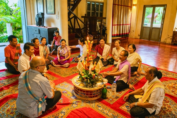 Un moment de paix lors de la cérémonie Baci au Laos en avril