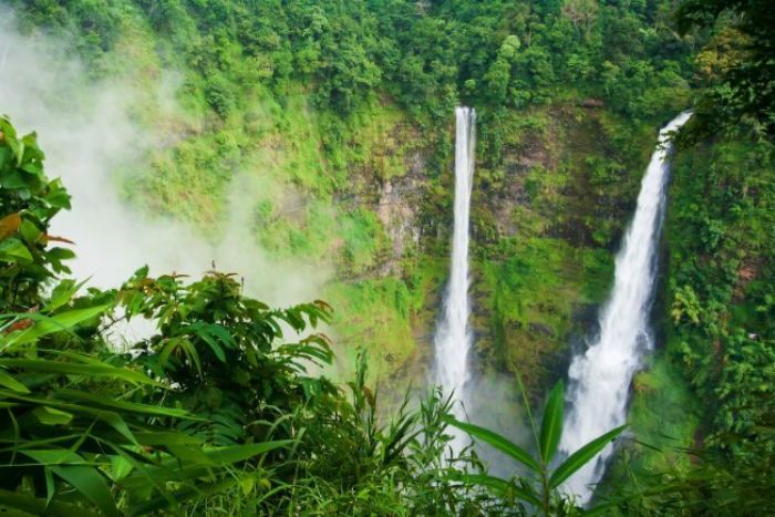 Juin au Laos est la période où tout est le plus vert (photo : Cascades Tad Fane à Paske)