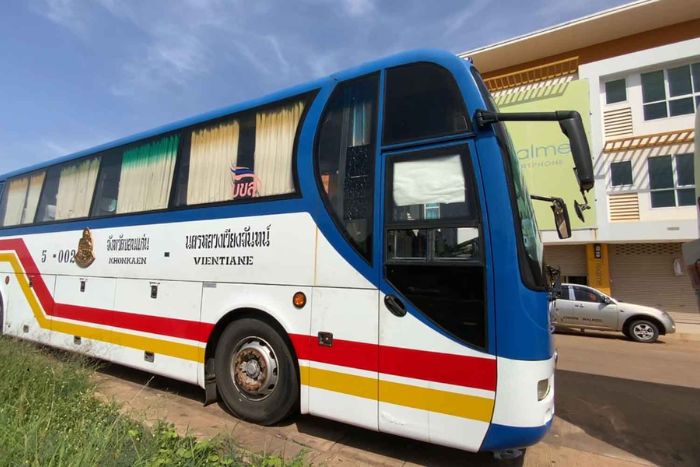 Se déplacer en bus entre le Laos et la Thaïlande est très populaire