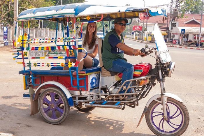 Explorez le Laos en tuk tuk