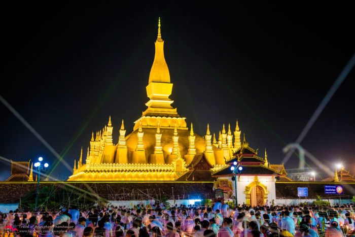 Boun Visakhaboucha à Pha That Luang au Laos en mai