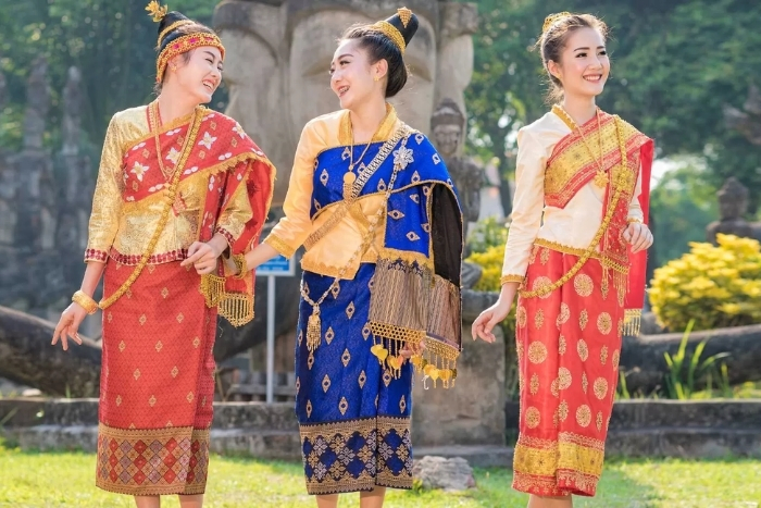 Description et caractéristiques du Sinh