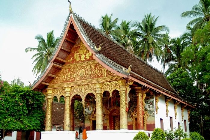 D&eacute;couvrir des temples dor&eacute;s de Luang Prabang en famille