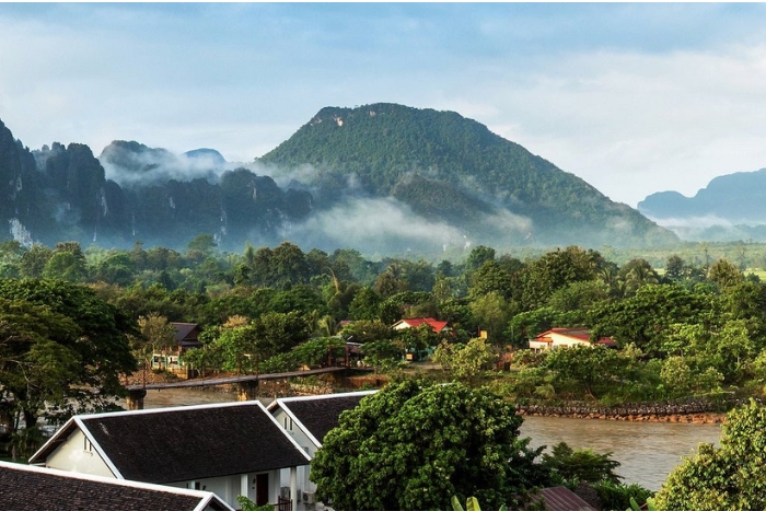 Essayer de visiter Vang Vieng en août