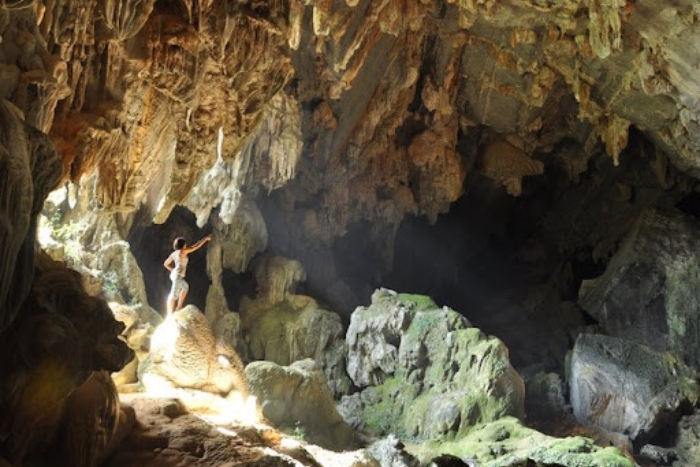 Grotte de Tham Phu Kham, un sanctuaire naturel à explorer