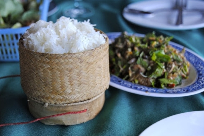 Que manger à Vang Vieng ? Khao Niew