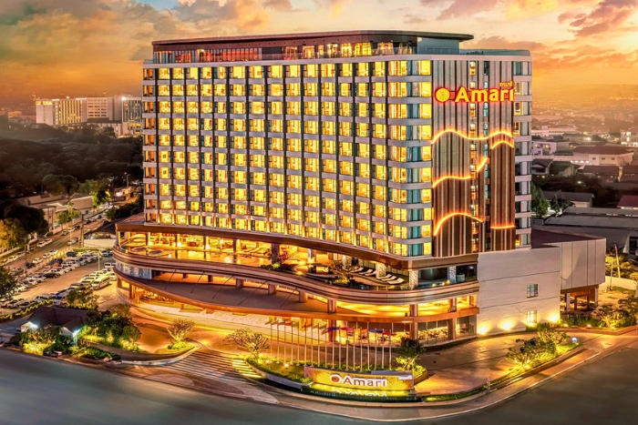 Amari Vientiane illumin&eacute; en soir&eacute;e
