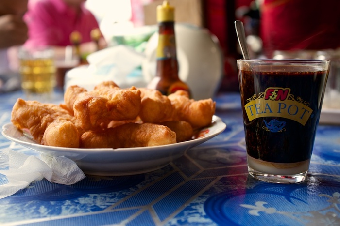 Rejoignez la Vientiane food tour en dégustant café du Laos 