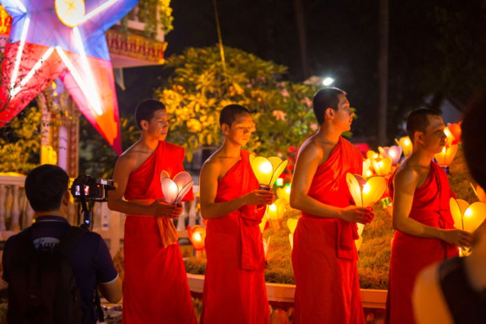 Boun Awk Phansa, fête de fin du Carême bouddhique)